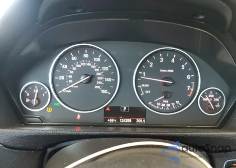 2017 BMW 320 I z USA, uszkodzony, nr VIN WBA8E1G52HNU12959